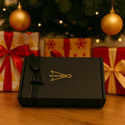 caja regalo con señuelos de pesca